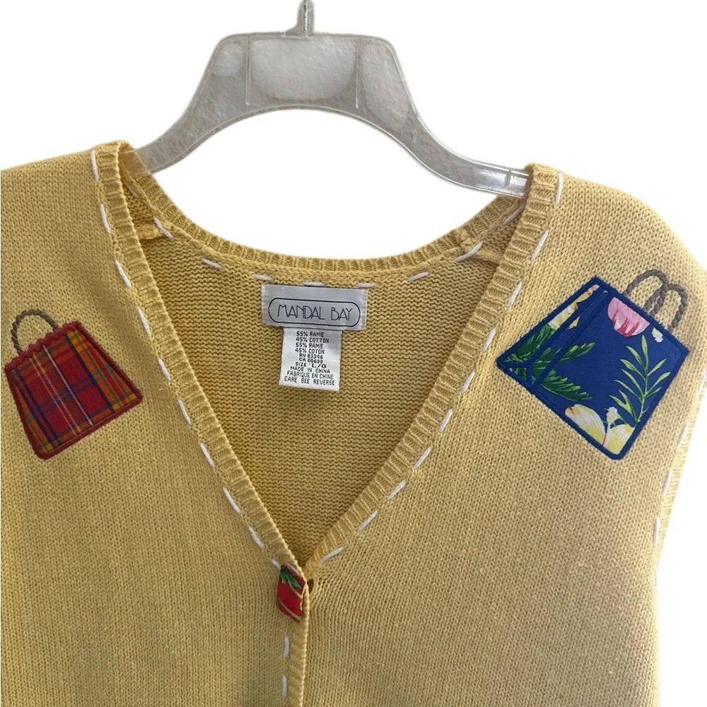 Vintage Mandal Bay Yellow‎ Embroidered Purses Cardigan Sweater Vest Size Large